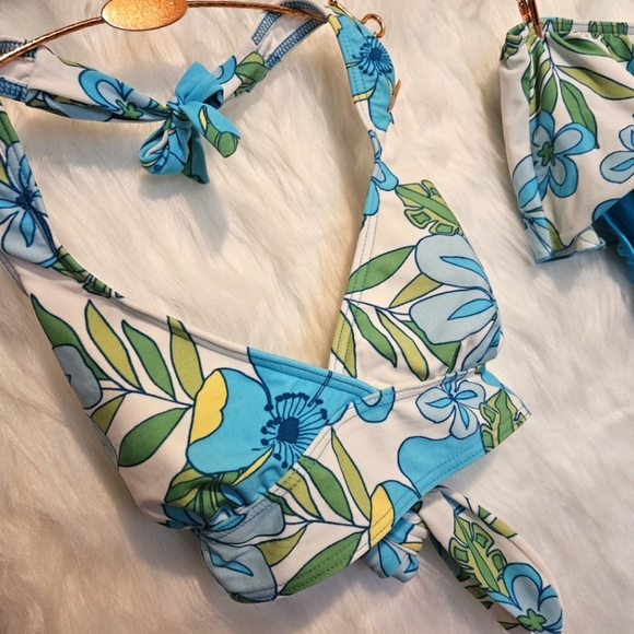 70's Boho Floral Halter and Ruffle Skirt Bottom Bikini (set) - Picture 2 of 6